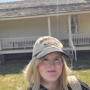 Meet your Posher, Tina